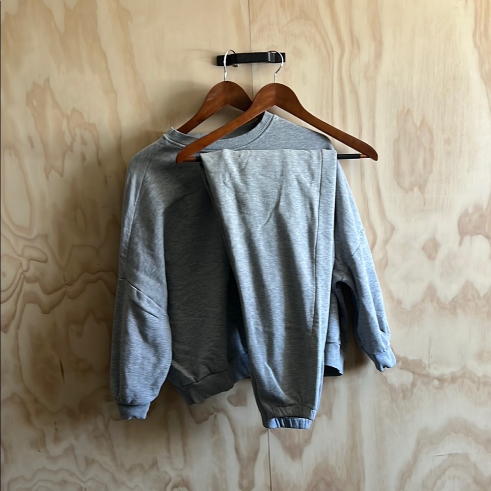 GAP Crewneck Jumpsuit Maternity M Grey